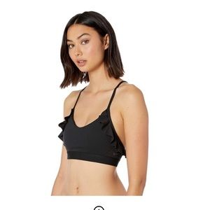 Nike Indy Feature Femme Ruffle Sports Bra